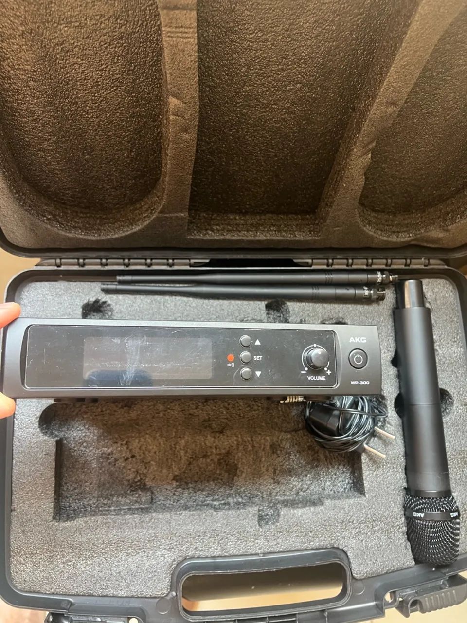 MICROFONE SEM FIO AKG WP300 