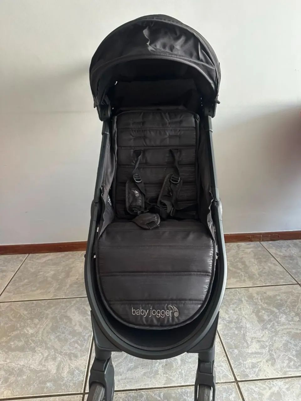 Carrinho de Passeio Baby Jogger City Tour 2 Ultracompacto, pouco uso - Foto 2