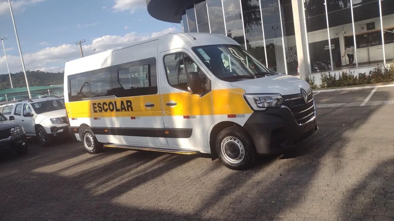 Van nova escolar só pegar e trabalhar  - Foto 3