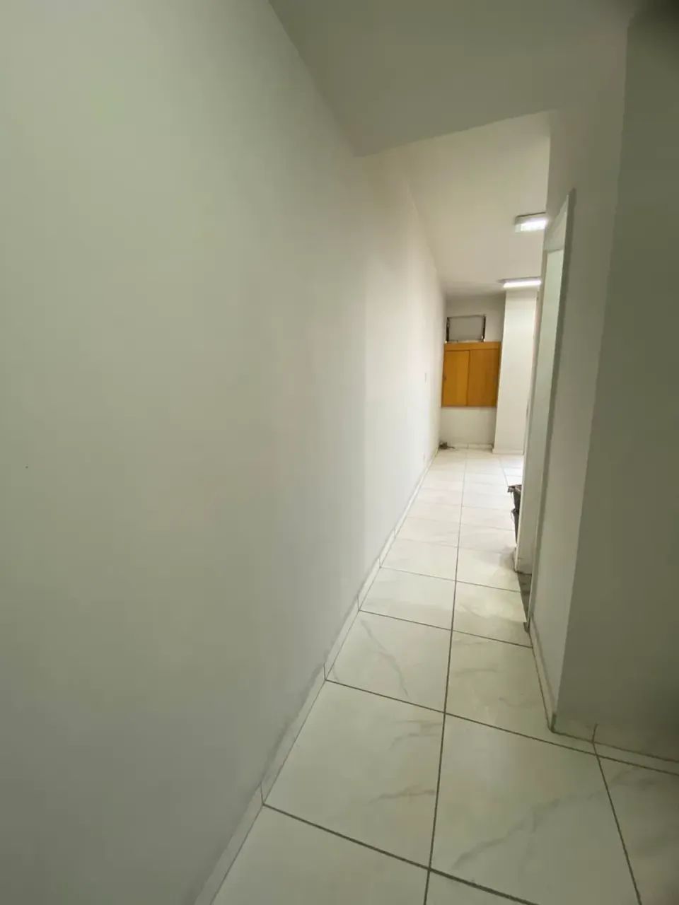 SALA COMERCIAL NO ED. ELDORADO · AV. BRIGADEIRO LIMA E SILVA · BEM ILUMINADA · R$. 1.000,0 - Foto 8