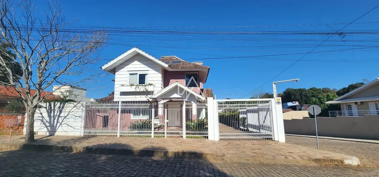 CASA COM 3 SUÍTES NA LUCAS ARAUJO - Foto 2