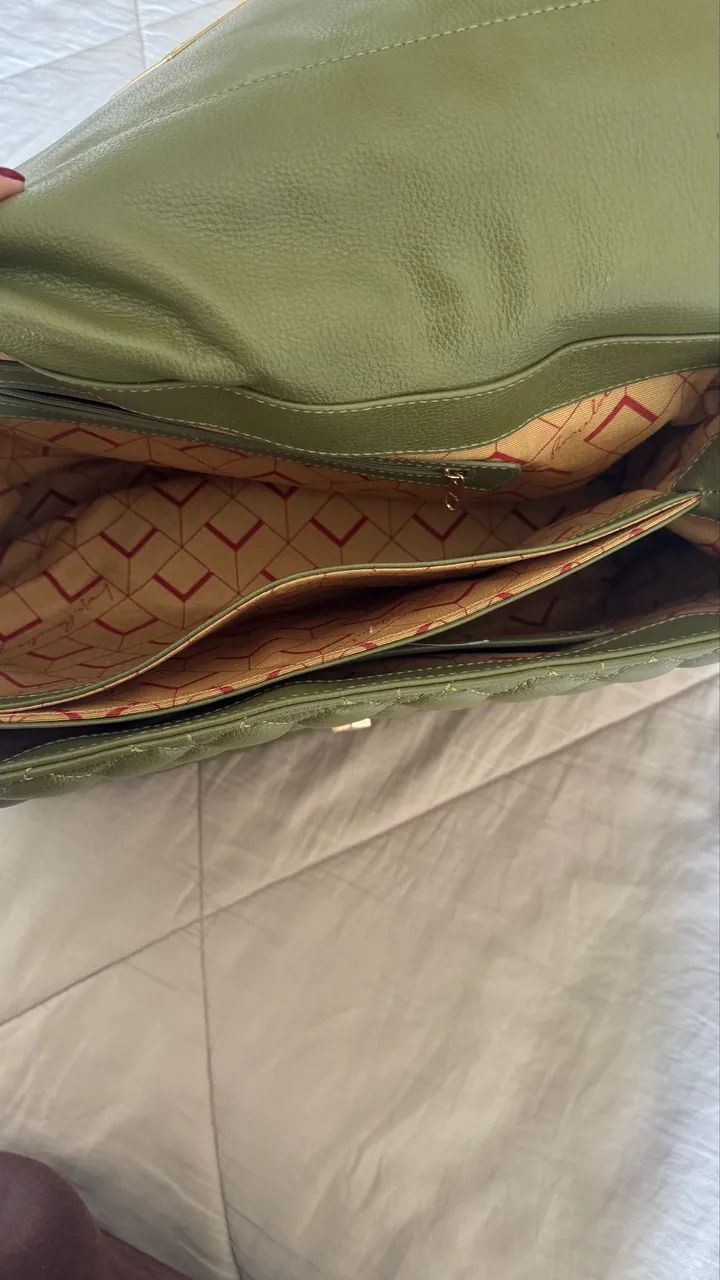 Bolsa Luzia Barcelos nunca usada  - Foto 4