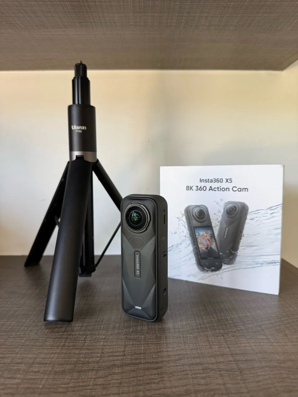 Insta 360 X5