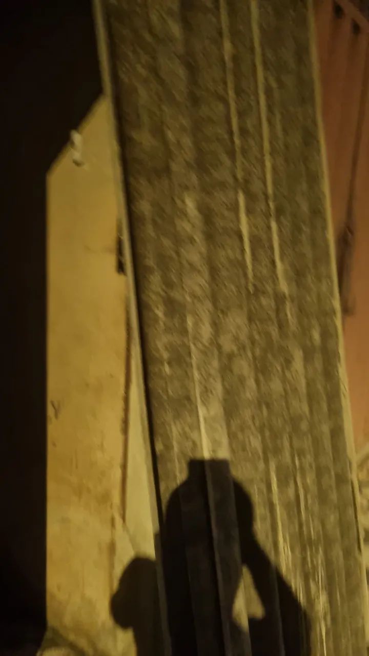 Telha quase de graca 