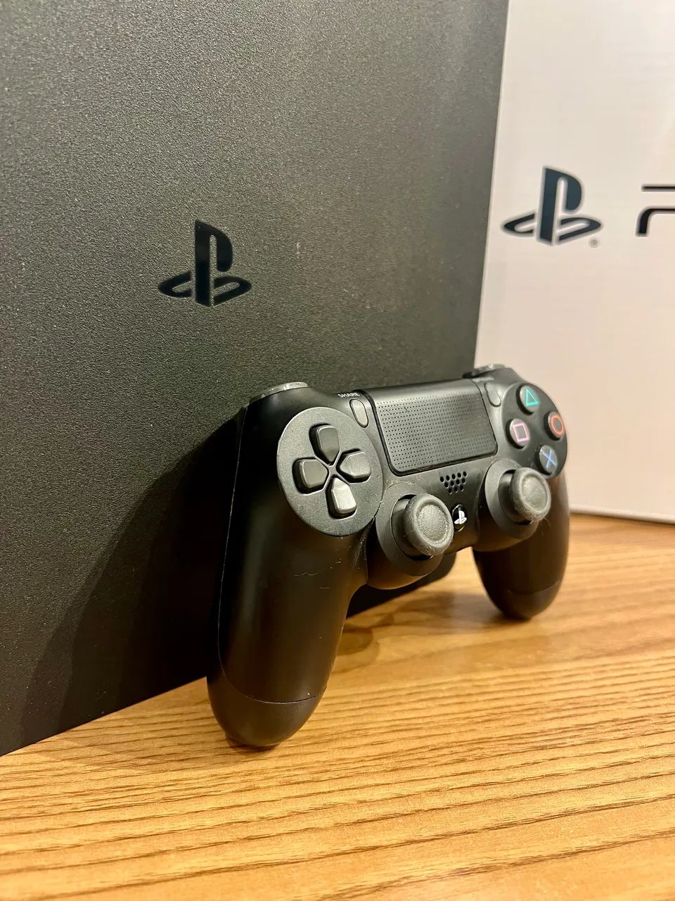 PlayStation 4 Slim 1TB com 1 Controle Original Impecável  - Foto 2