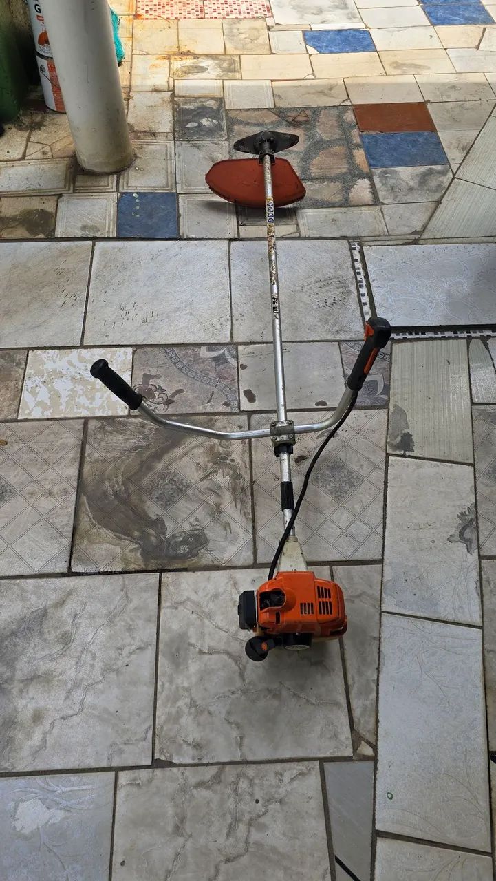 ROÇADEIRA STIHL FS 80 - Foto 3