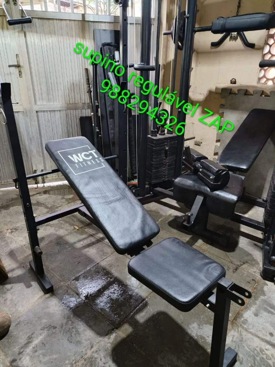 Aparelho de musculação 