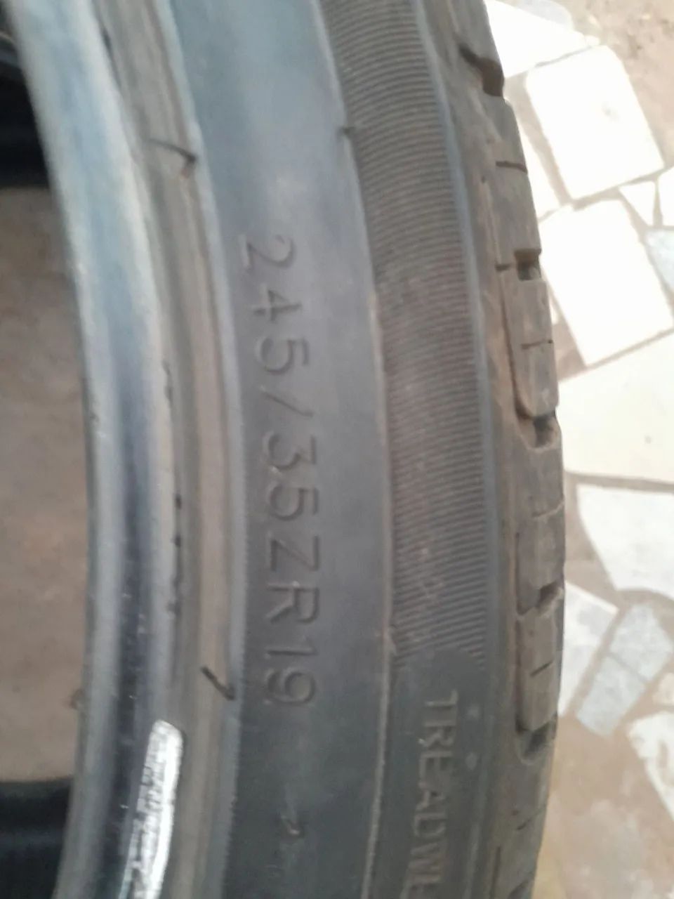 2 pneus da BMW aro 19 - Foto 3