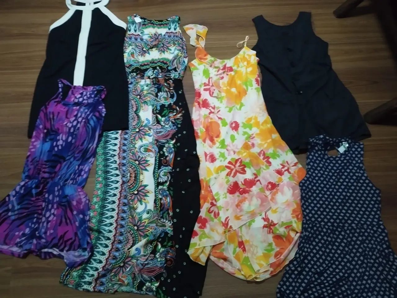 Lote de roupas - Foto 2