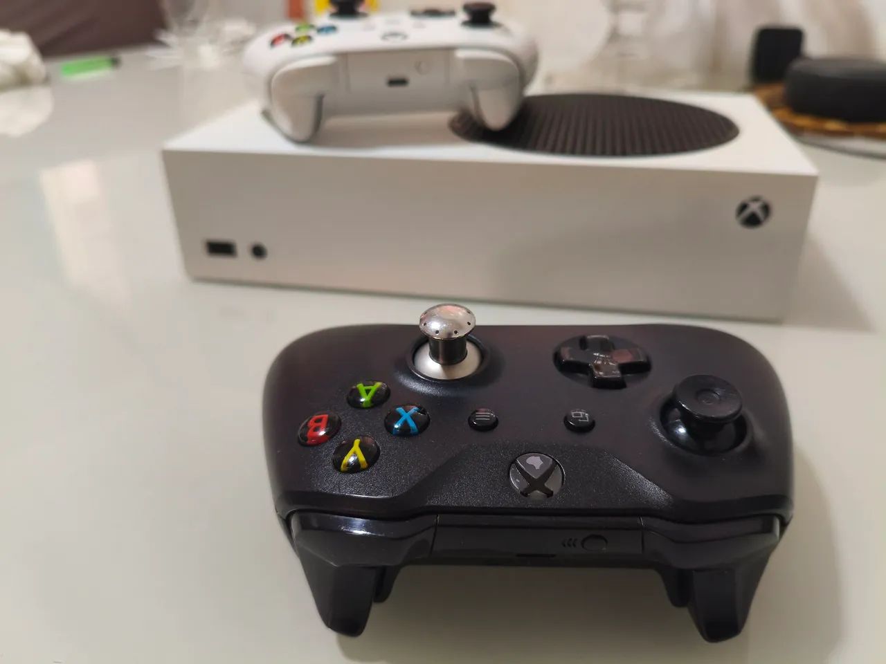 Xbox séries a DOIS CONTROLES - Foto 5