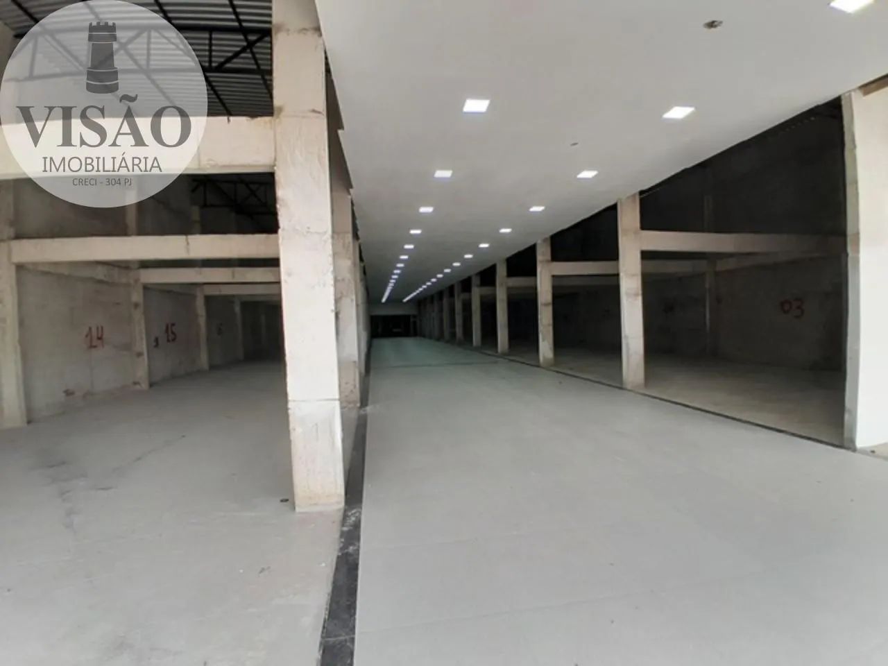 GALPAO COMERCIAL em Manaus - Amazonas, Flores - Foto 4