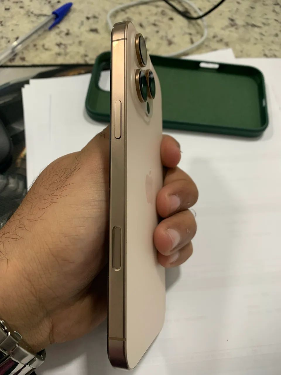 iPhone 16 pro max DESERT 256g