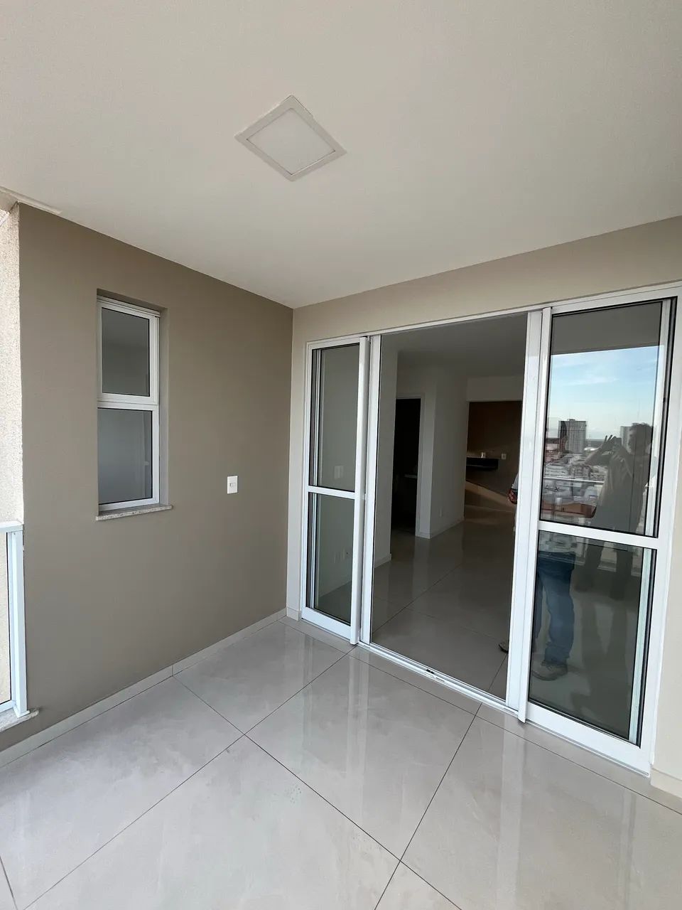 2 Portas de alumínio correr, 2 metros e 20 cm