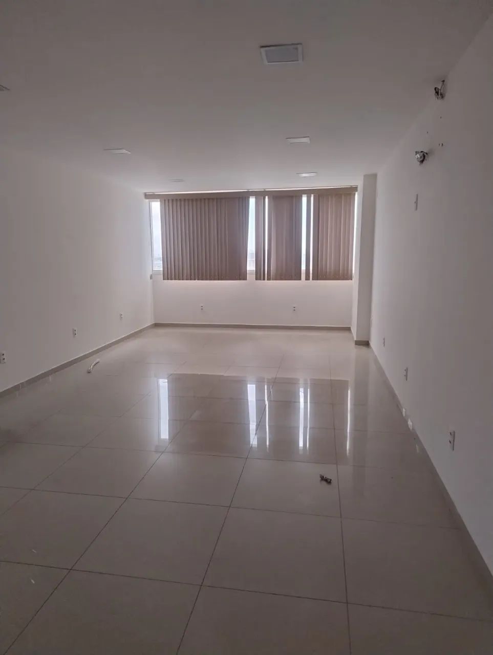ALUGO SALA NO CENTRO EMPRESARIAL SHOPPING DA ILHA  SÃO LUÍS  MA