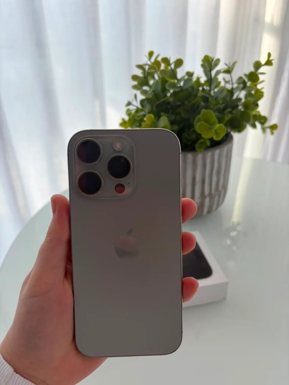 iPhone 16 Pro 128GB (Titanium)