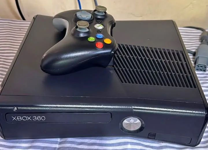 Xbox 360 slim, 500GB 