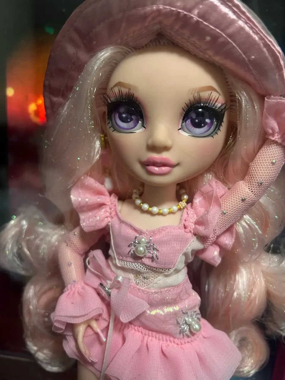 Boneca Rainbow High Bella Parker  - Foto 4