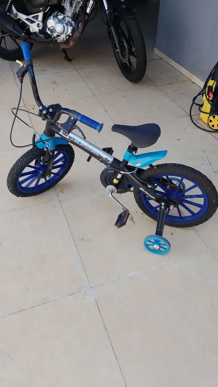 Bicicleta nova nova
