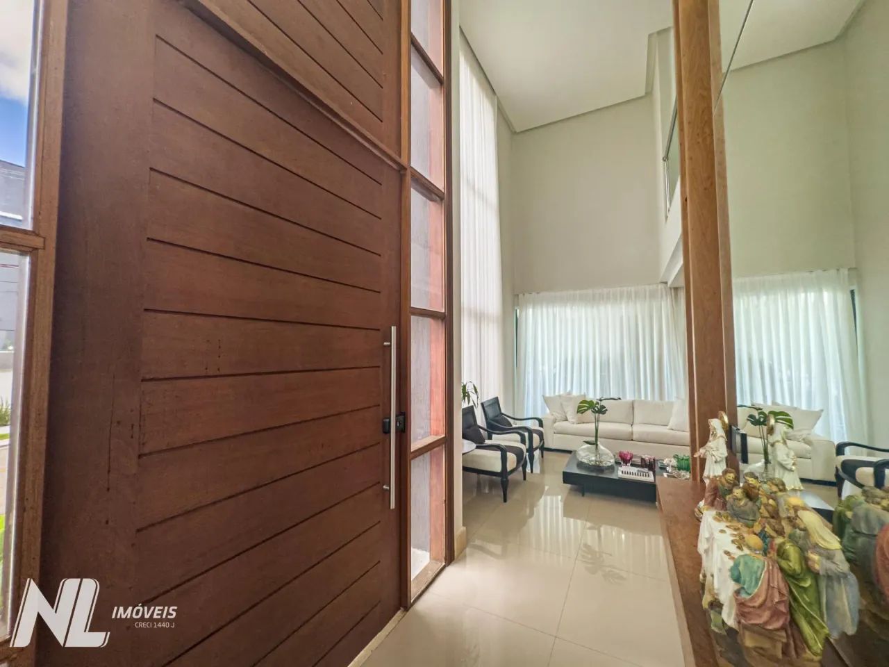 Casa Alto Padrão - Porteira Fechada - Condomínio Bosque dos Poetas - 335m² - 4 s - Foto 4