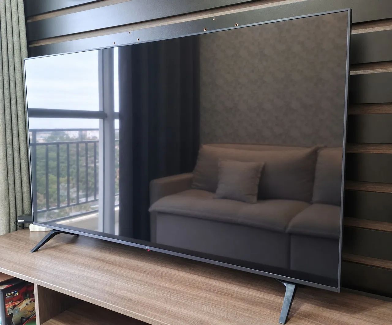 SMART TV LG 60" 4K UHD - Foto 2