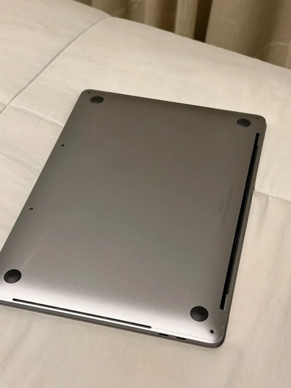 MacBook Pro 2020 16 RAM Touchbar  - Foto 3