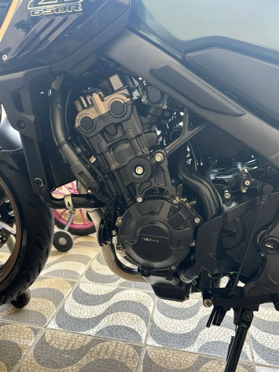Moto Cb650r 2023 - Foto 3