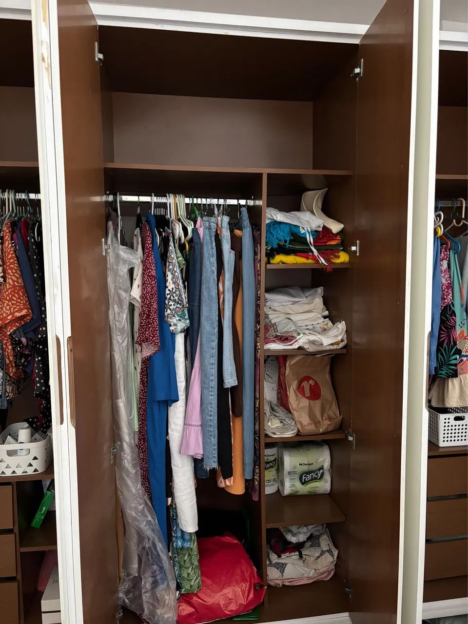 Vendo Guarda-roupa 