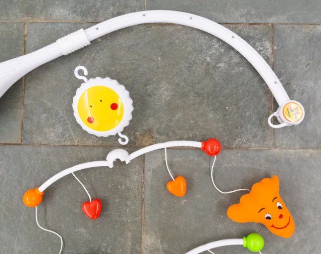 Mobile Musical Giratório Infantil para Berço Sol Braskit - Foto 2