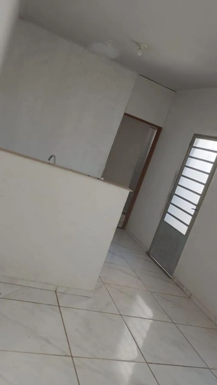Alugo apartamento/sobrado 