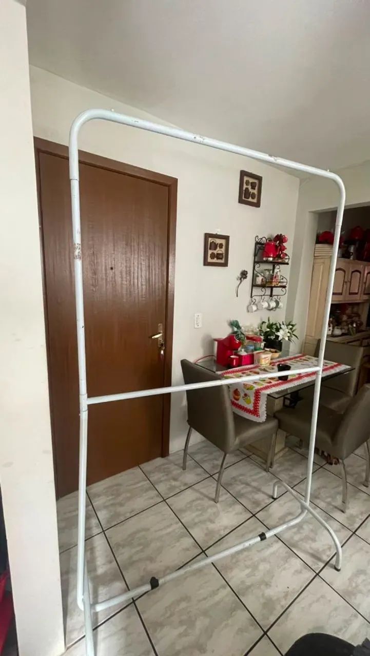 Arara de roupa