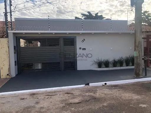 Casa Monte Carlo com placa solar