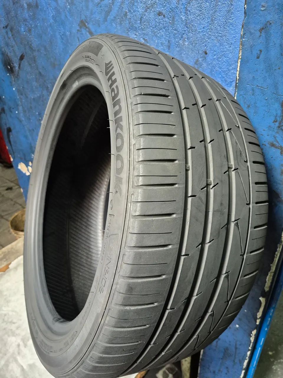 Pneu 245/40r18 - Foto 3