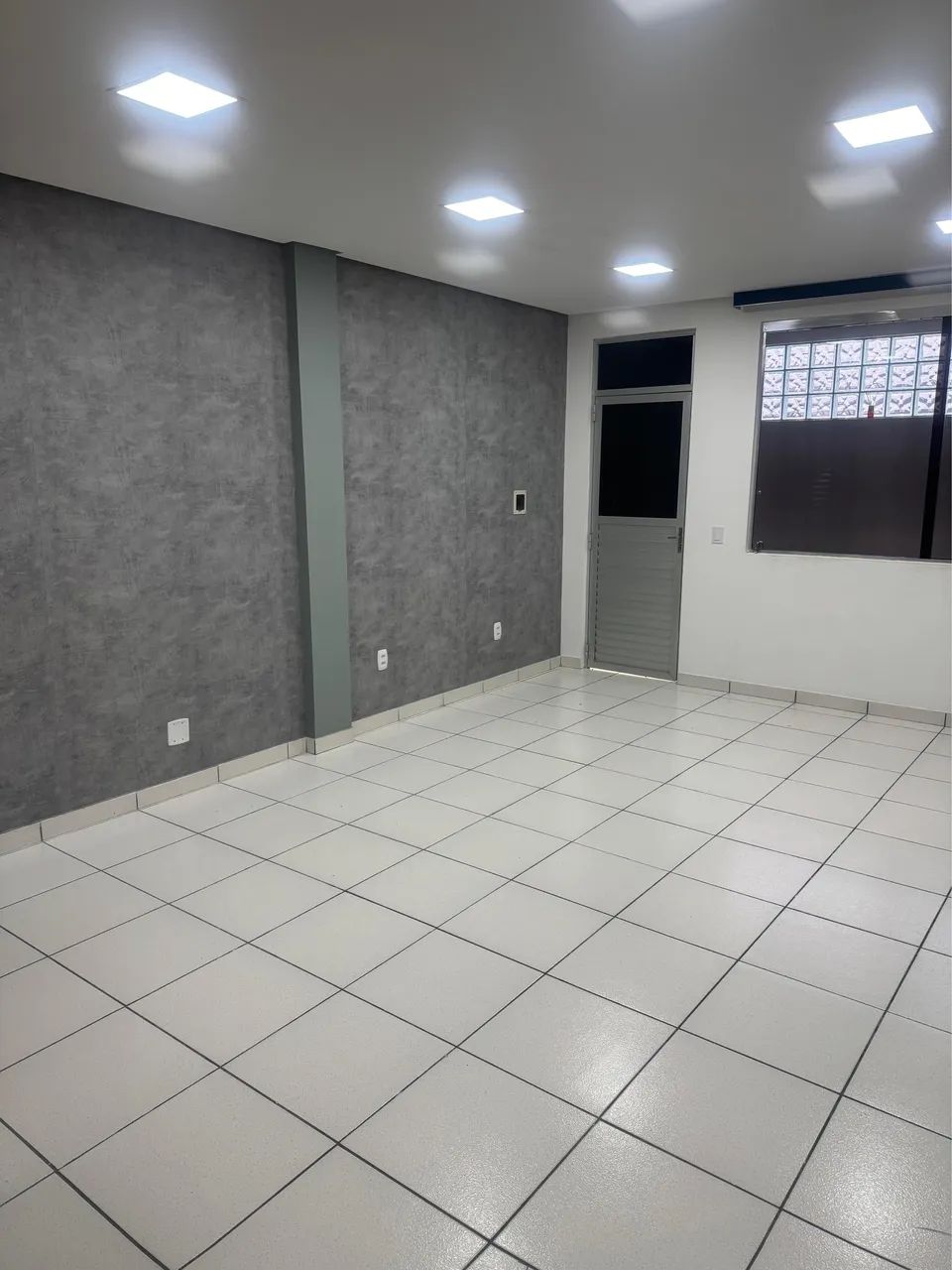 Alugo Sala Comercial - Theomário Pinto  - Foto 2