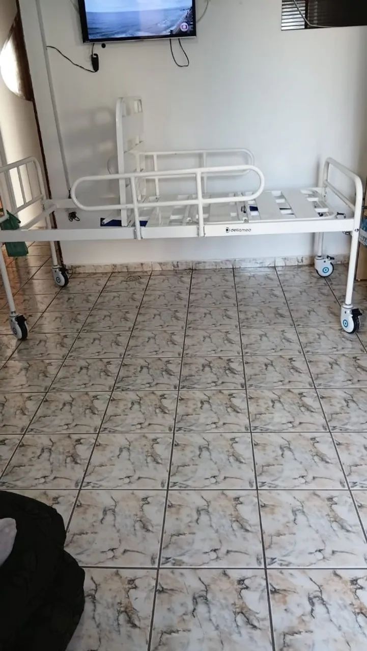 Cama Hospitalar - Semi Nova