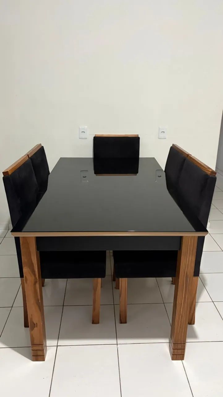 Mesa 6 cadeiras 