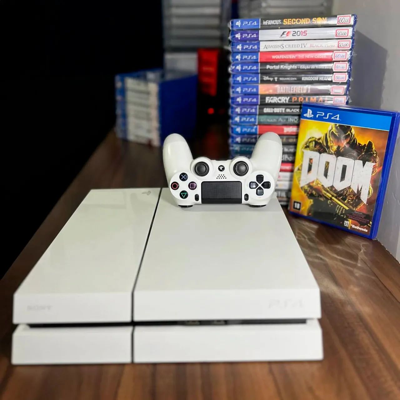 PS4 1TB Glacier White - Impecável! - Jogos de Vídeo Game - Centro