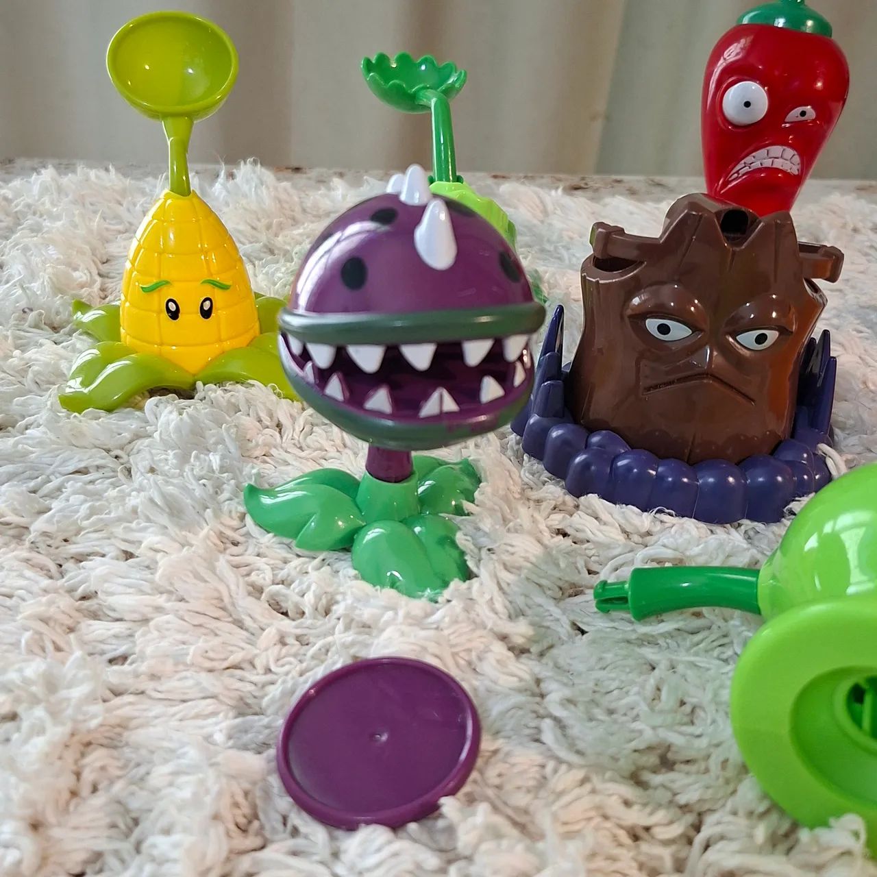 Coleção Plant vs Zombie 9 Personagens com Cores Vivas - Perfeito