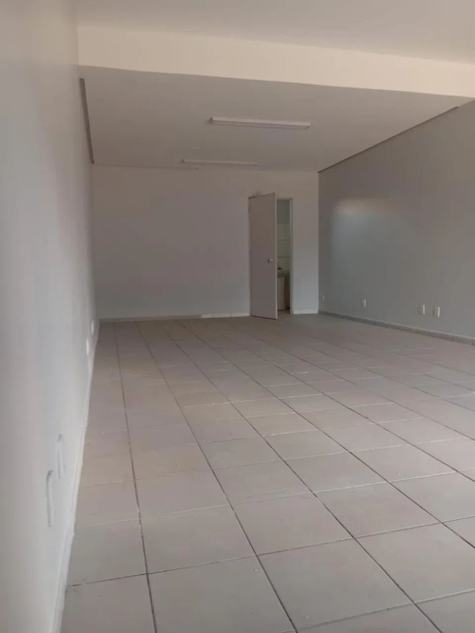 SALA COMERCIAL 03 - AV. BARÃO DO RIO BRANCO - JARDIM VILA BOA - Foto 3