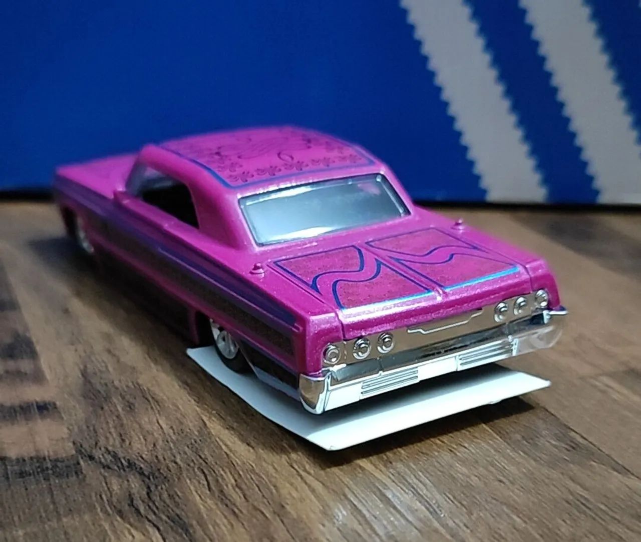 Impala 1964 Low Rider pink escala 1:38 - Foto 5
