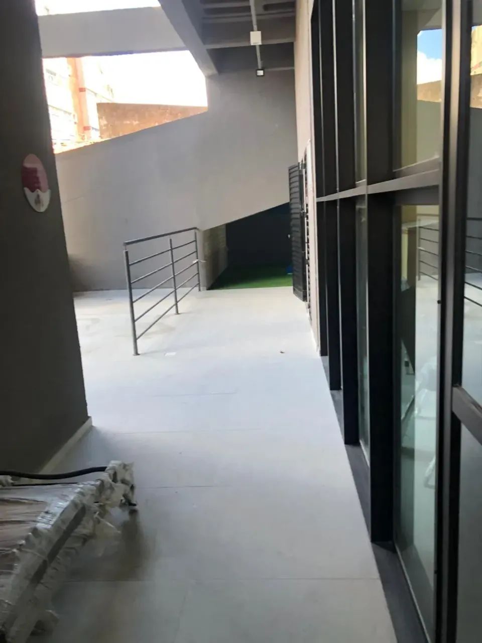 Apartamento 2/4 no Farol, prédio novo. - Foto 3