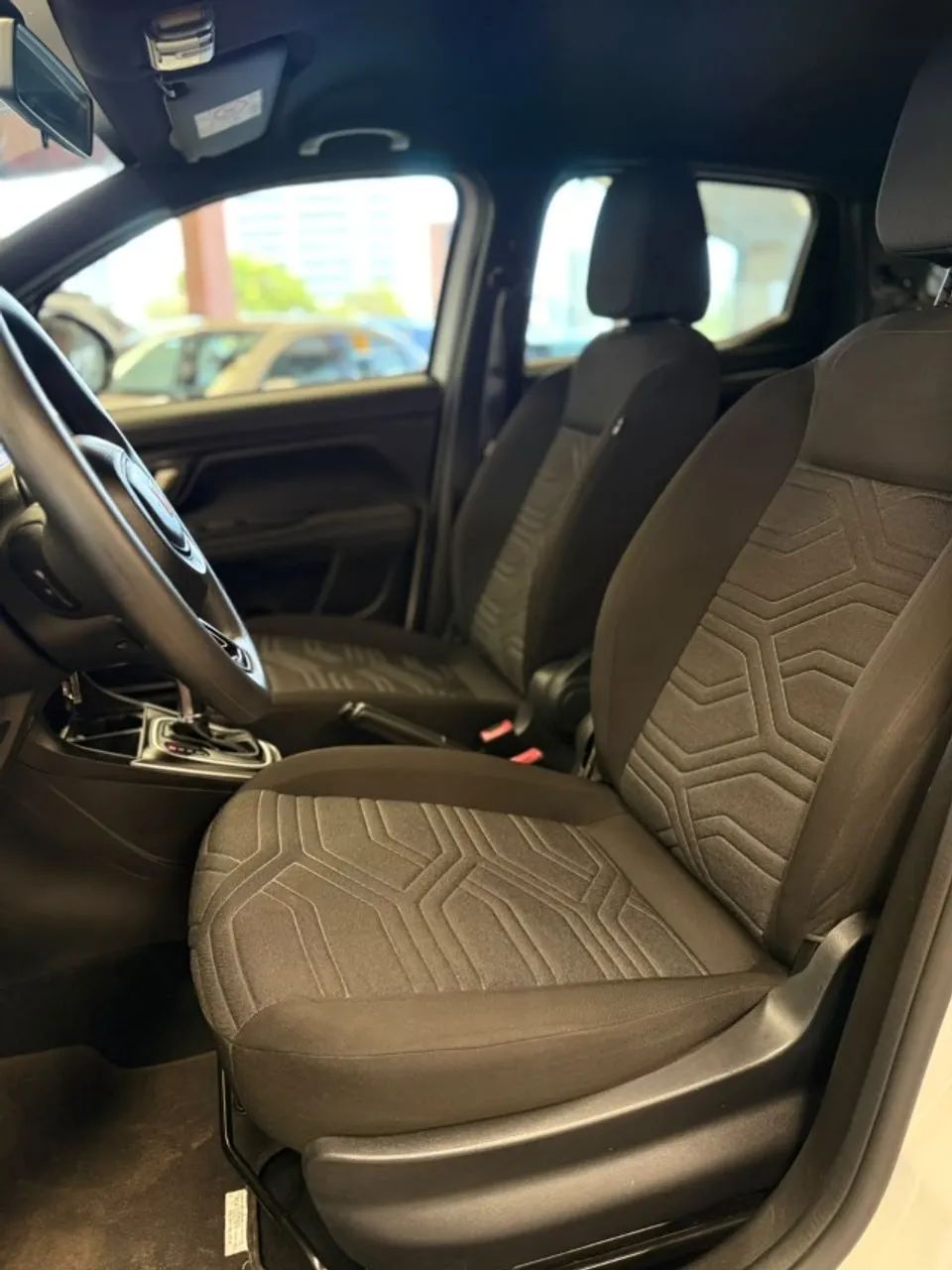 Fiat Strada Volcano 1.3 Flex 8V CD Aut. 2026 - Foto 5