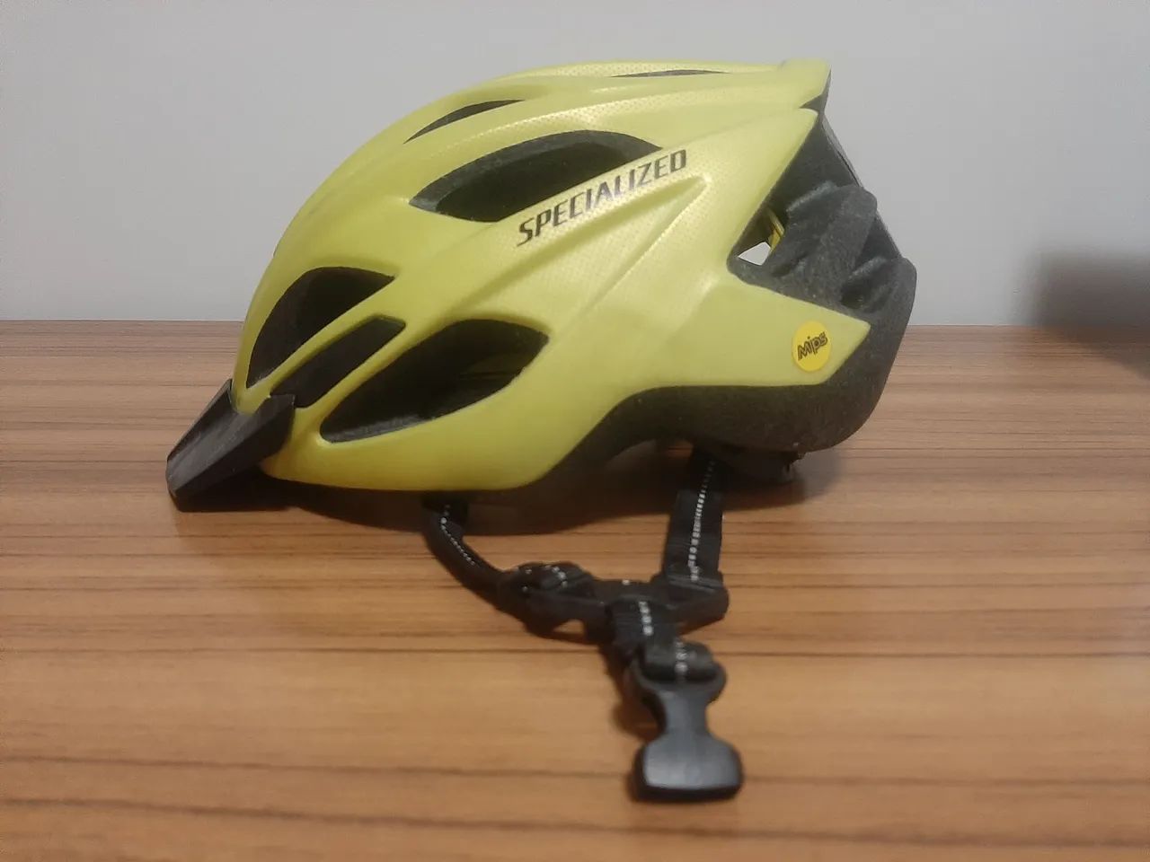 Capacete Specialized Chamonix Mips tamanho M  - Foto 2