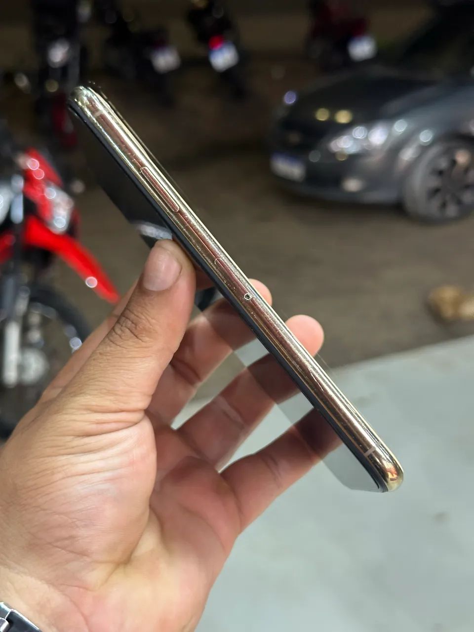 iPhone 11 pro max Gold impecável confira !  - Foto 5