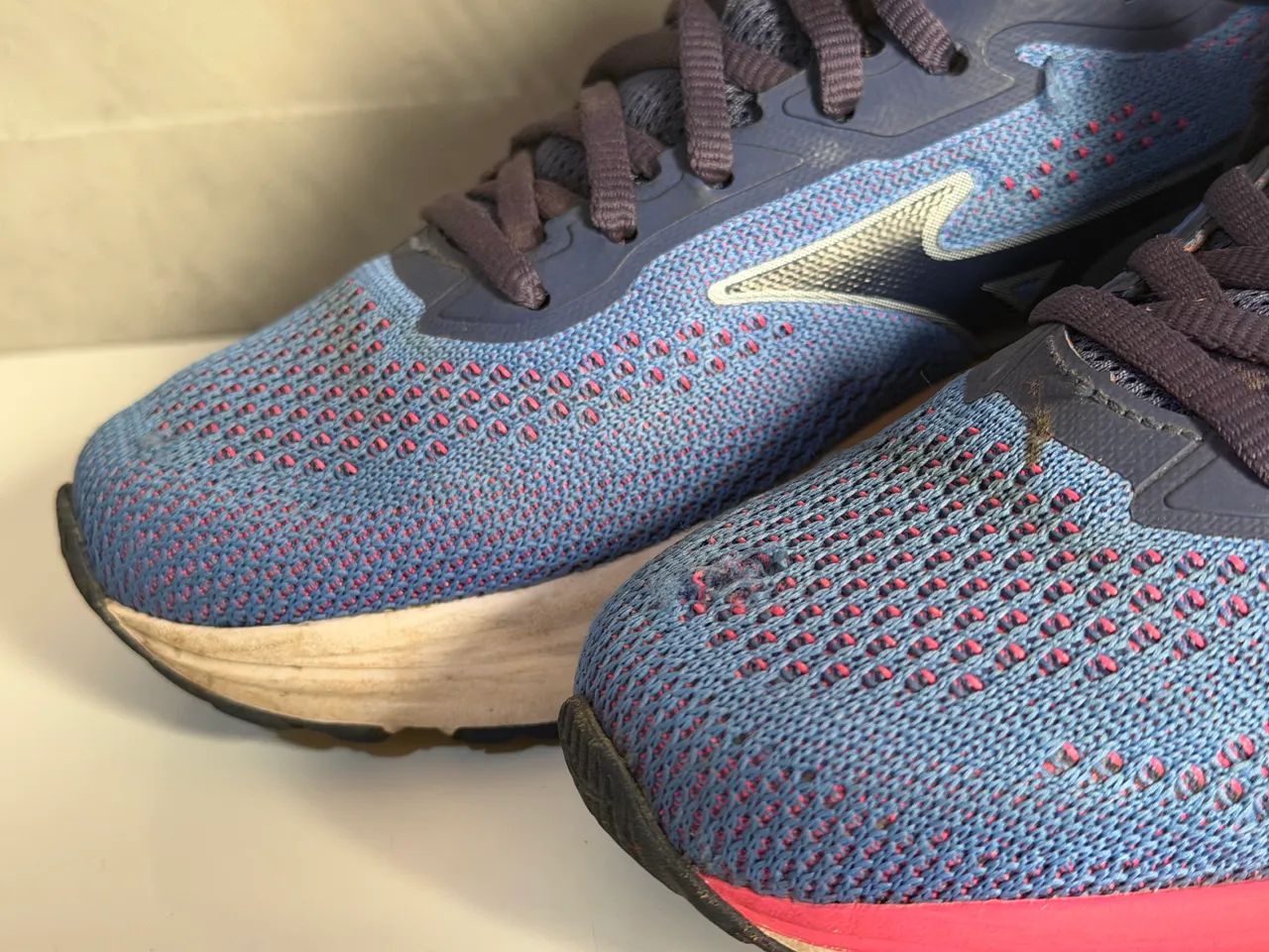 Tênis Mizuno Wave Vitality 4 n35 2