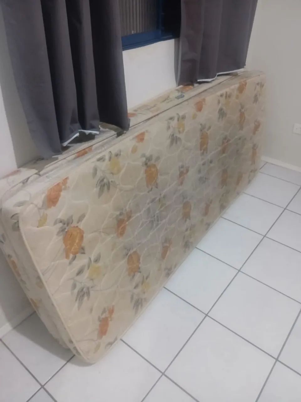 Colchões não muito usados, 80 os dois