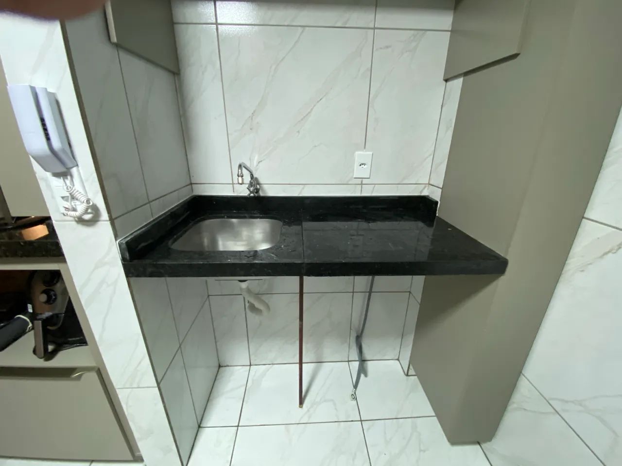 Mármore , vidraçaria , granito , esquadrias em alumínio 