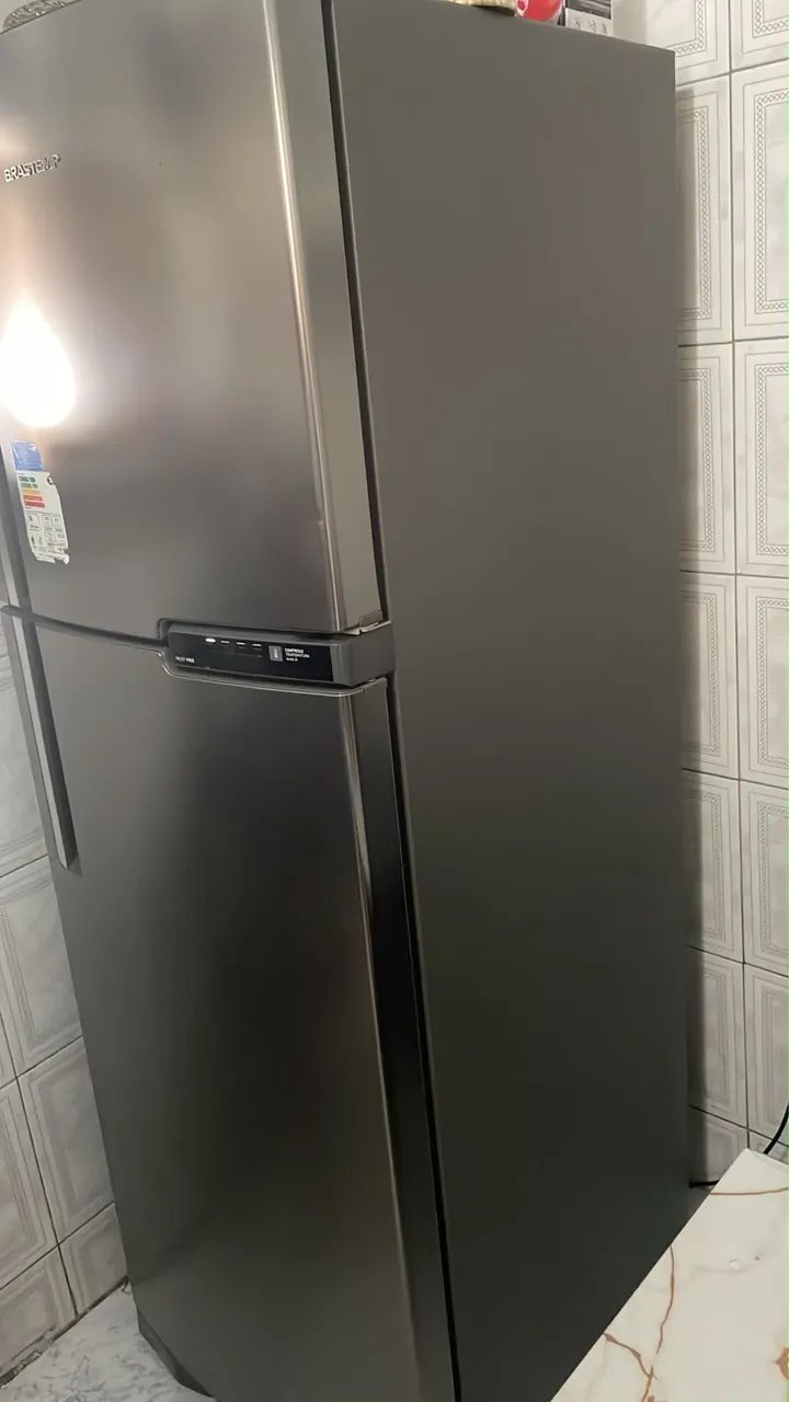 Geladeira a venda 