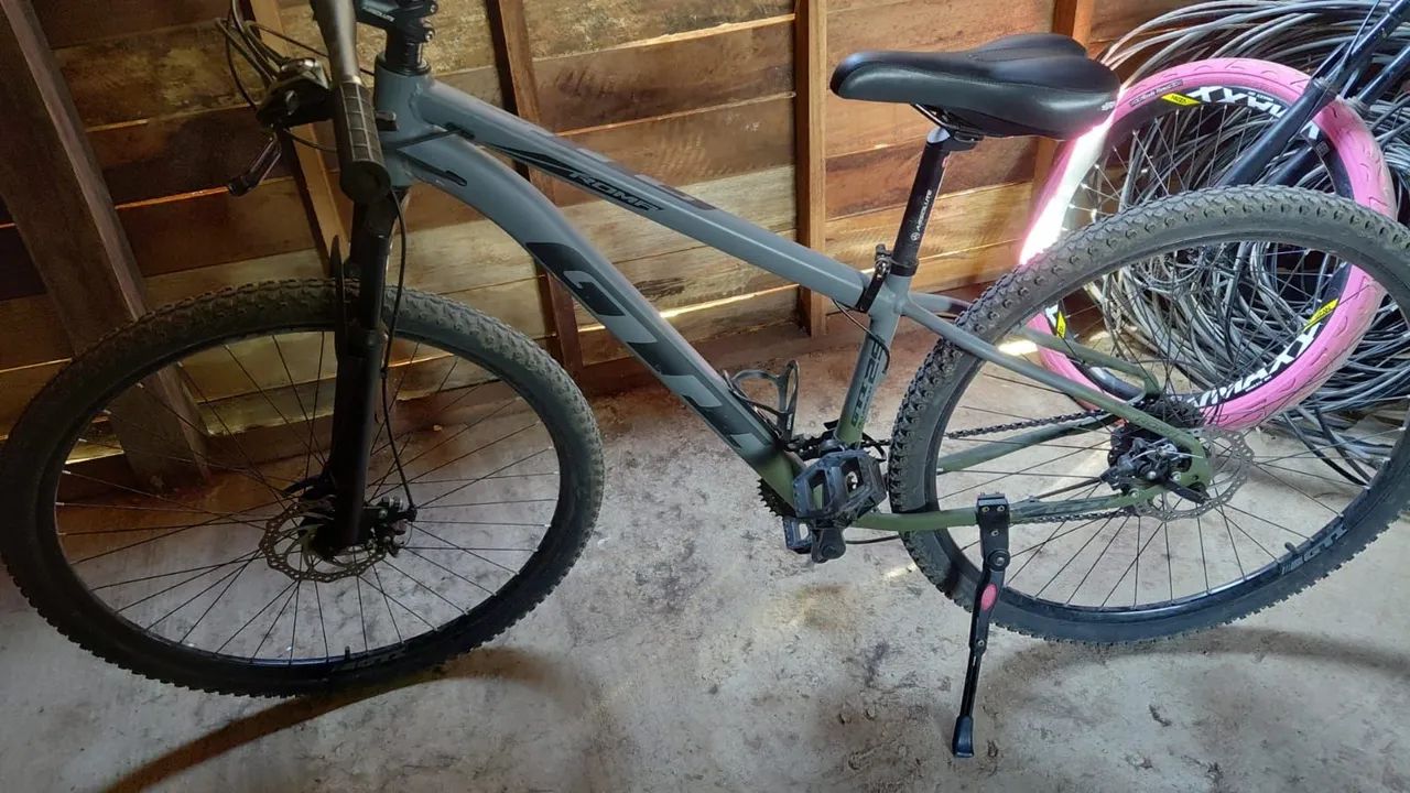 Venso Bicicleta gti aro 29 muito qualidade 7 marchas 