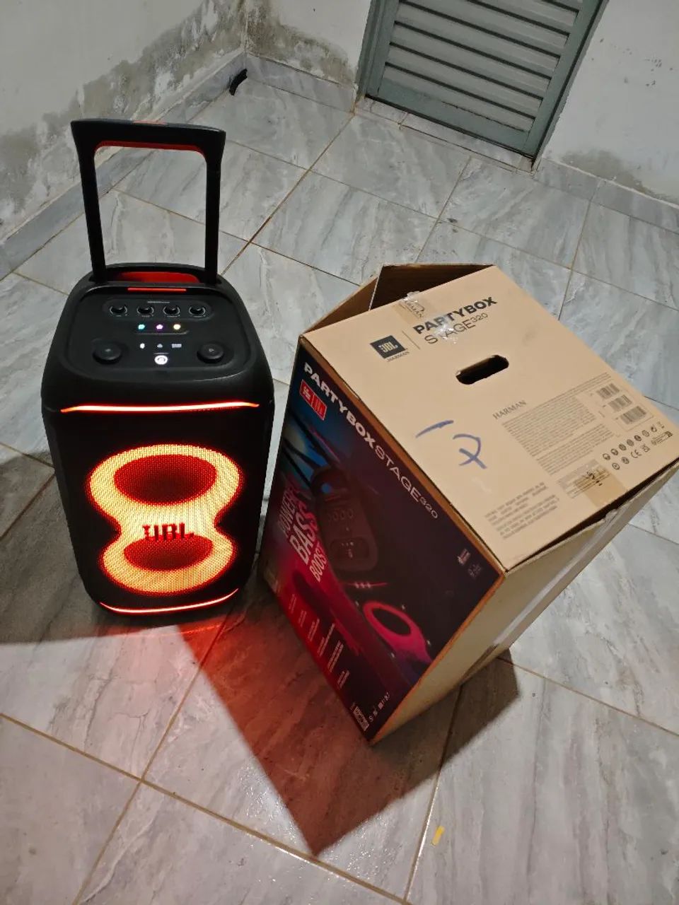 Vendo JBL party box stage 320 ? praticamente nova com NF - Foto 4