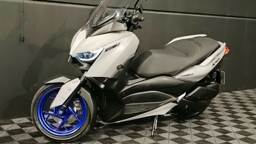 XMAX 250 ABS - Foto 5